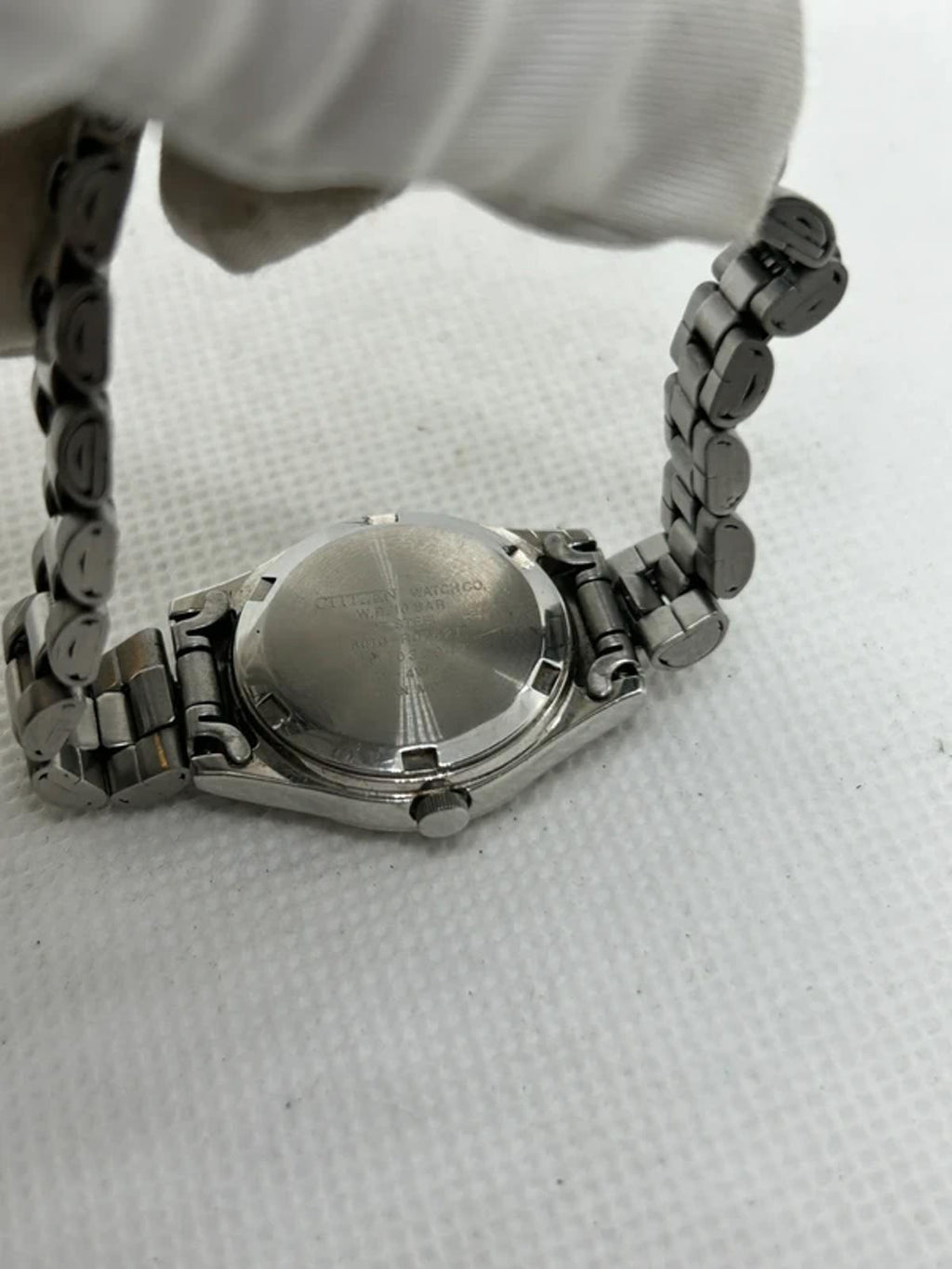 Ladies vintage Citizen silver quartz watch with white dial