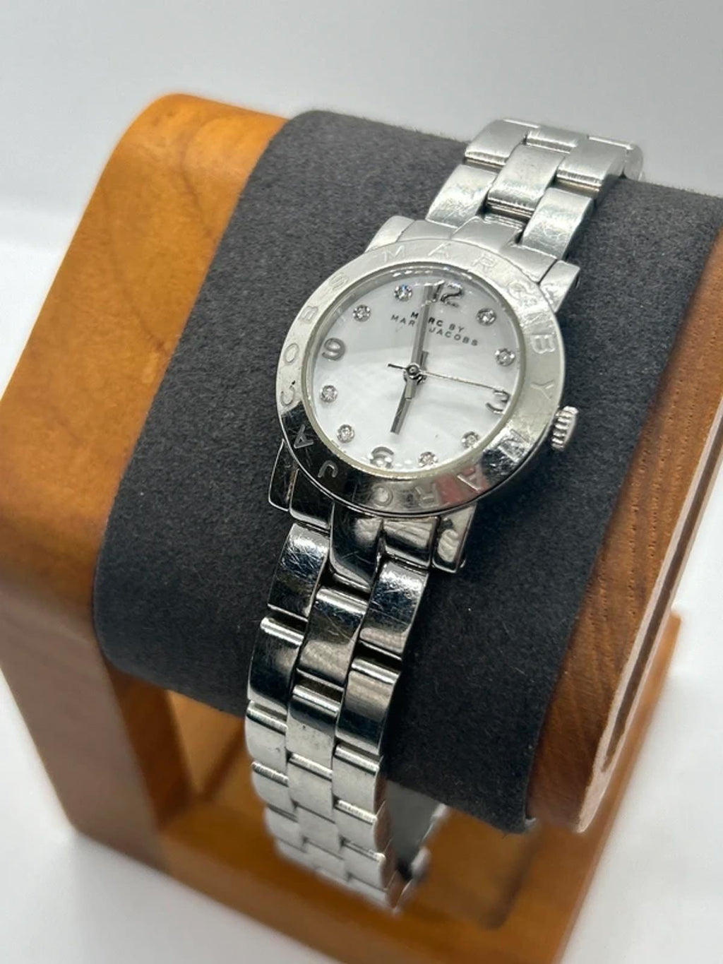 Ladies Marc Jacobs silver watch with white dial silver case and bracelet