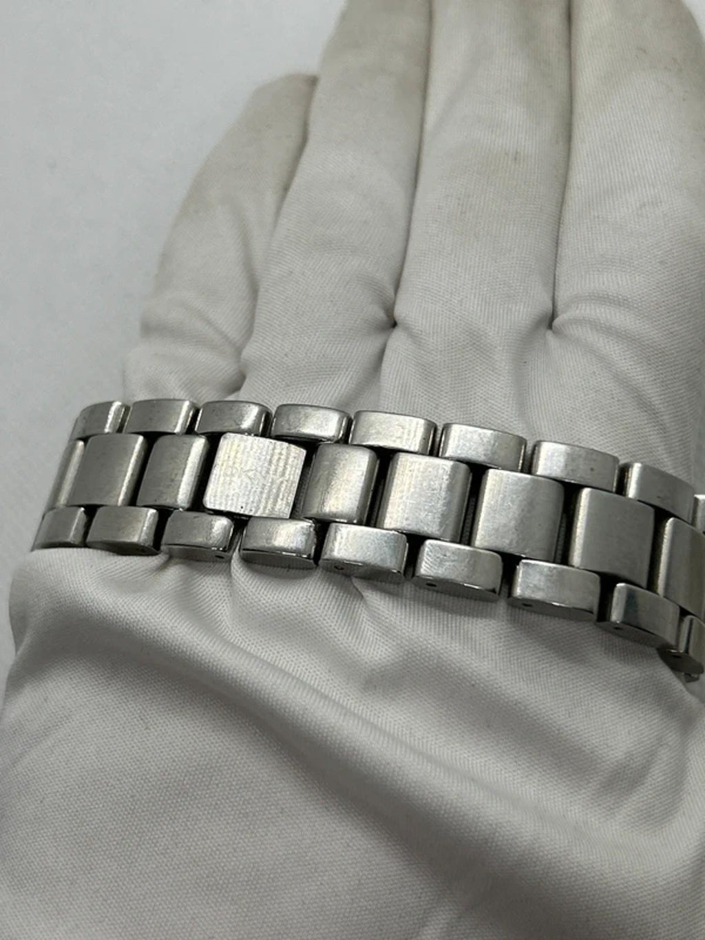 Ladies DKNY slim size silver watch with white dial and silver bracelet
