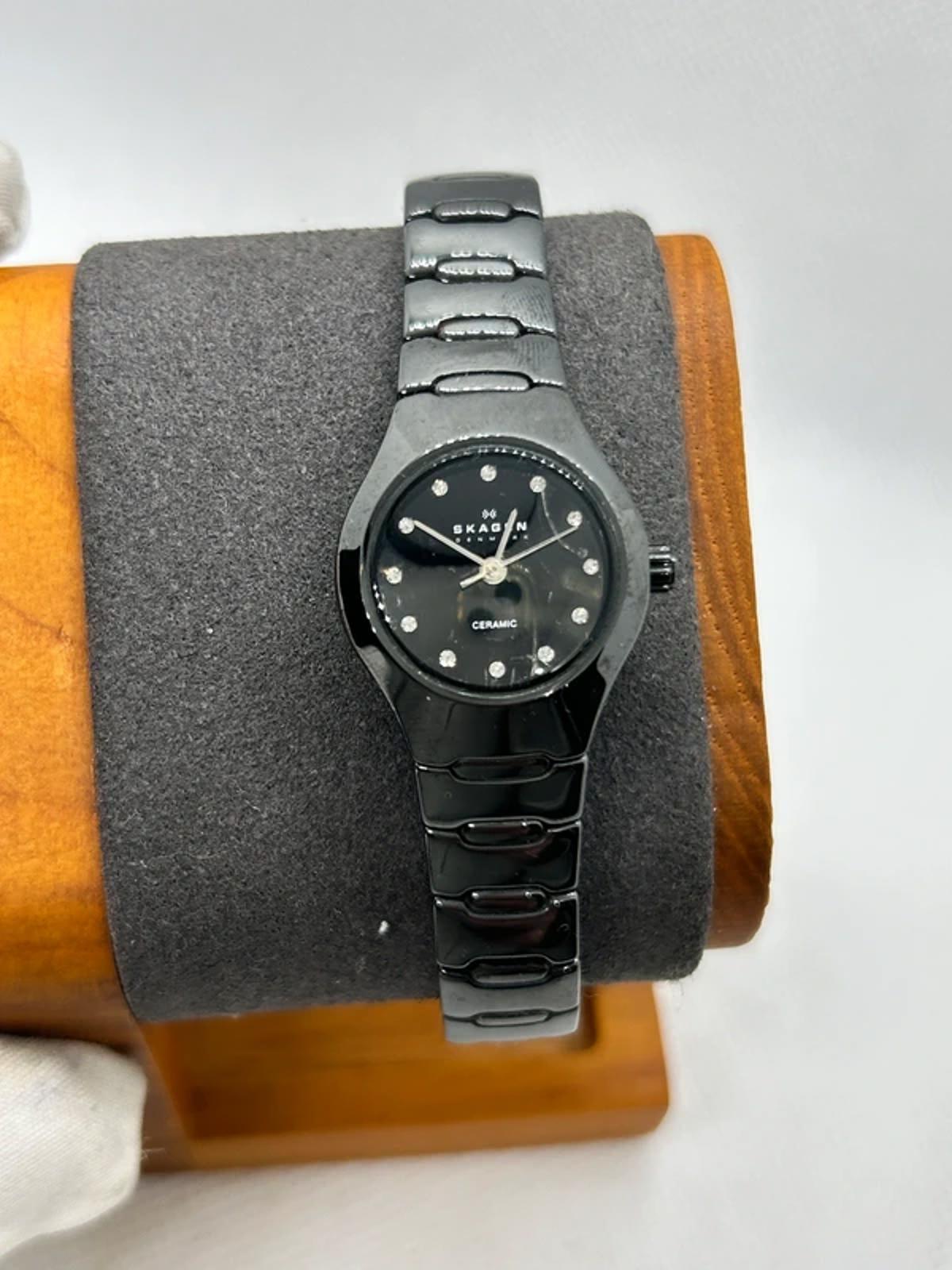 Ladies black Skagen watch with black dial and black bracelet