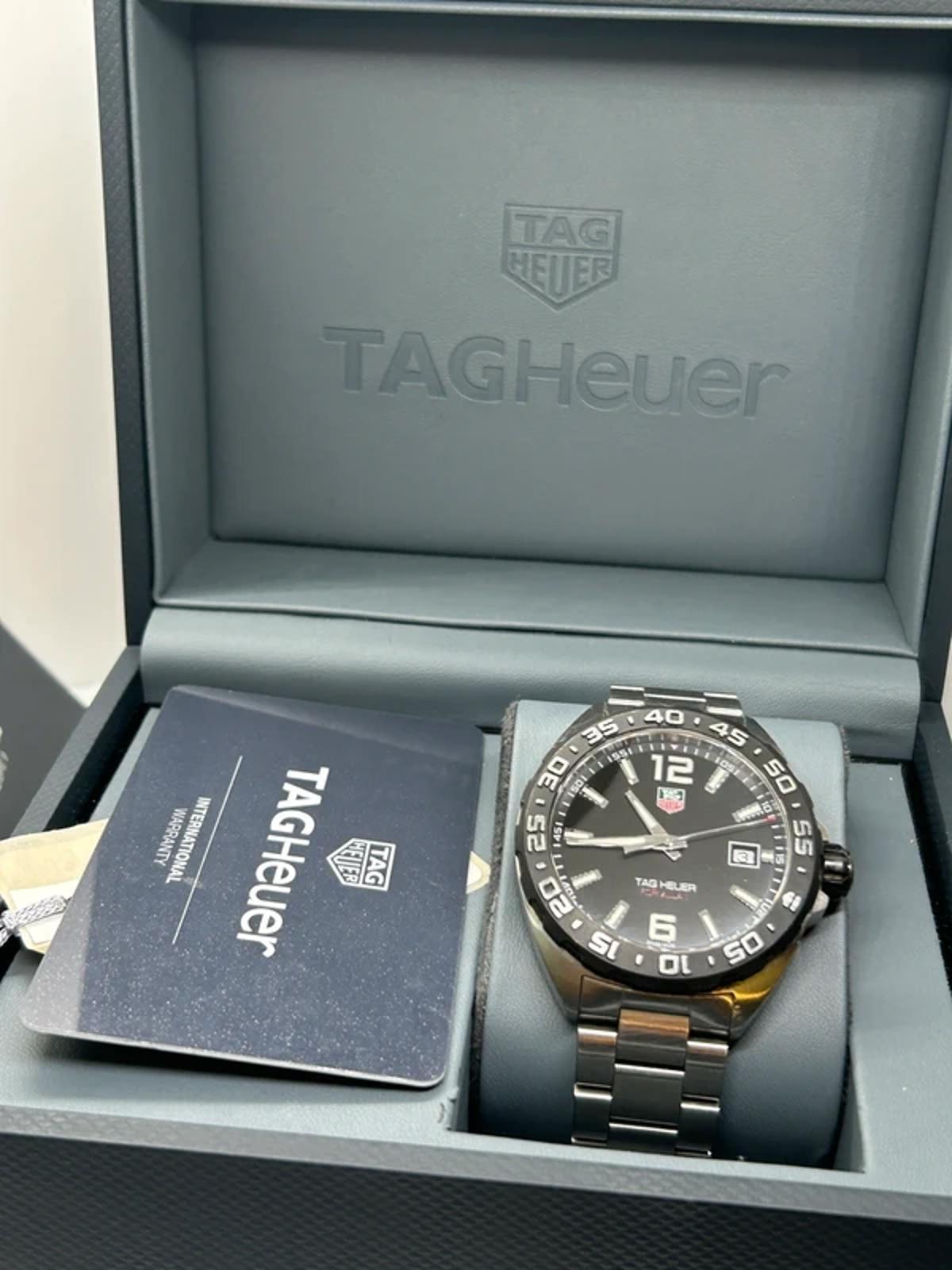 Full set Tag Heuer waz1110 with box papers and hang tag