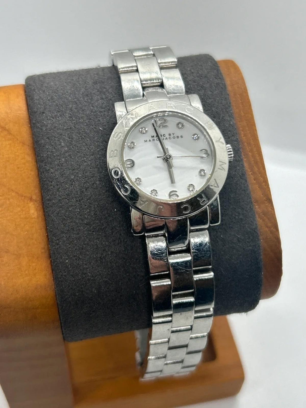 Ladies Marc Jacobs silver watch with white dial silver case and bracelet