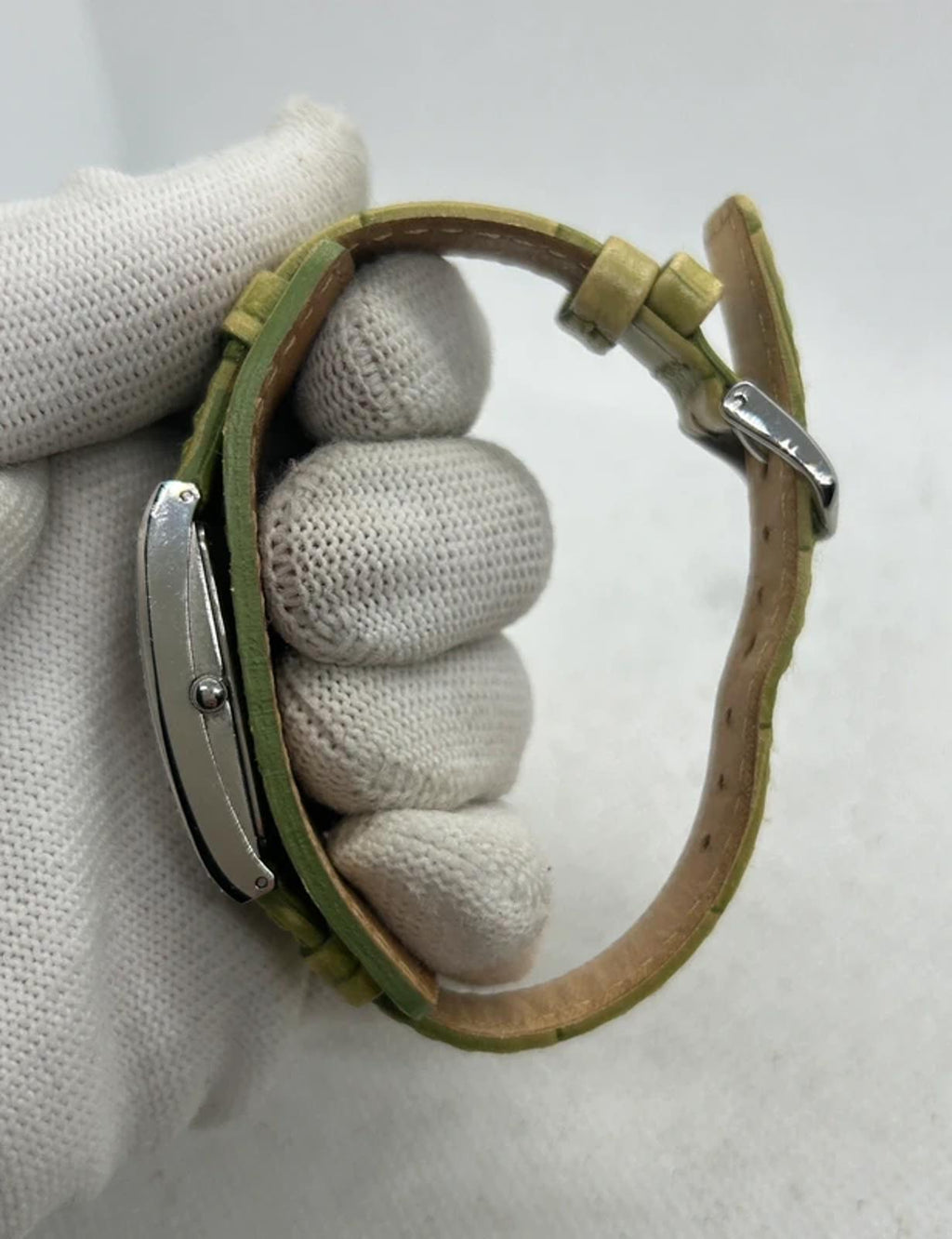 Ladies Fossil silver case watch with olive green strap with watch tin