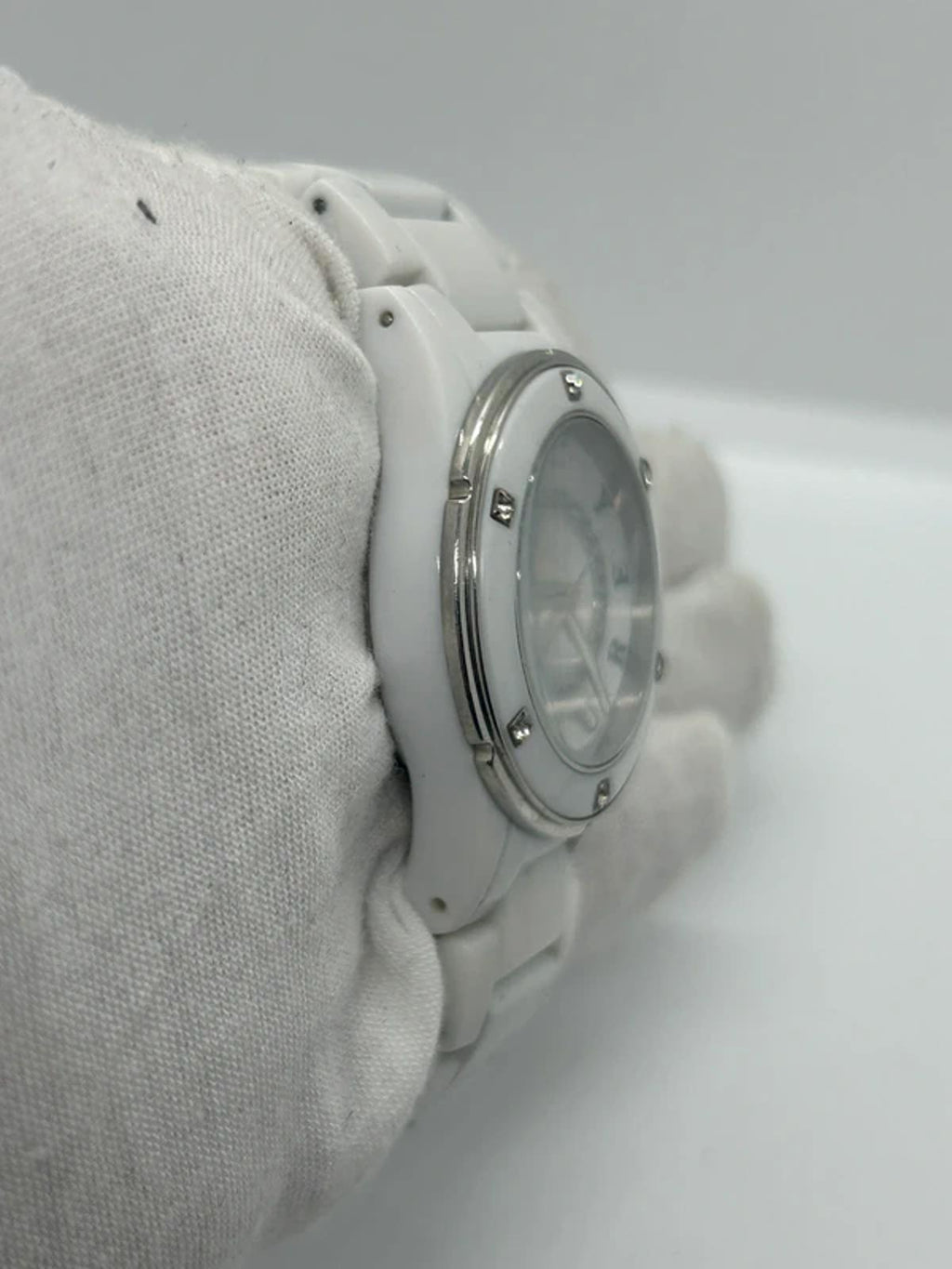Ladies Juicy couture white plastic watch with diamantés