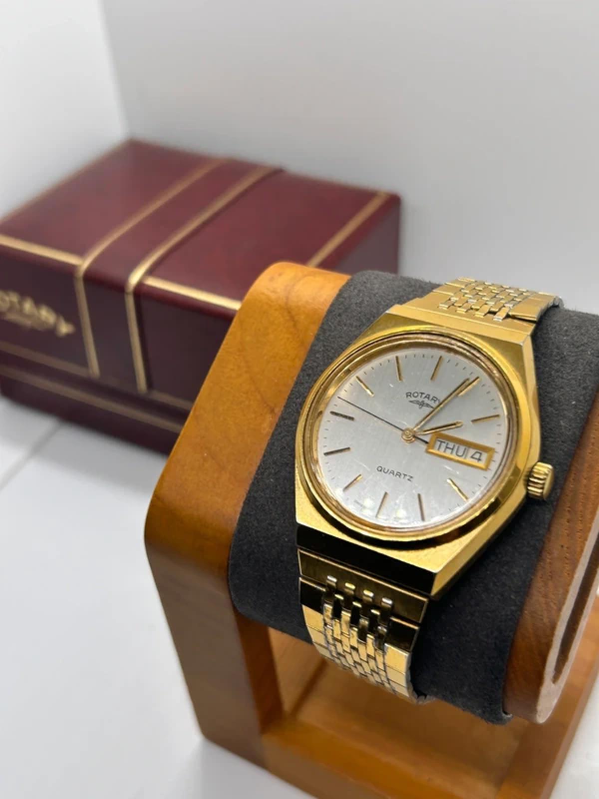 Vintage rotary gold date date watch adjustable bracelet box and papers