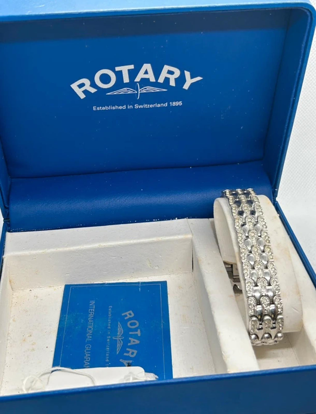 Stunning Ladies Rotary silver watch matching bracelet