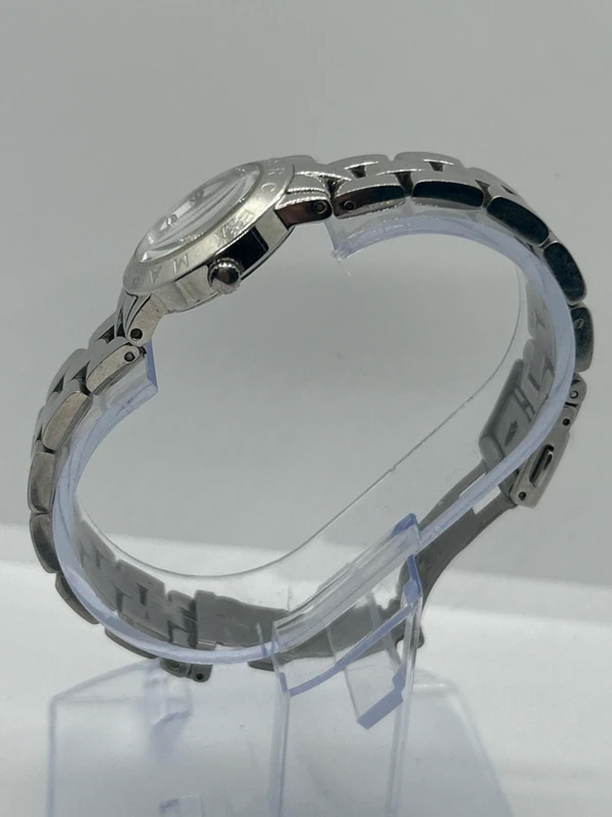 Ladies Marc Jacobs silver watch with white dial silver case and bracelet
