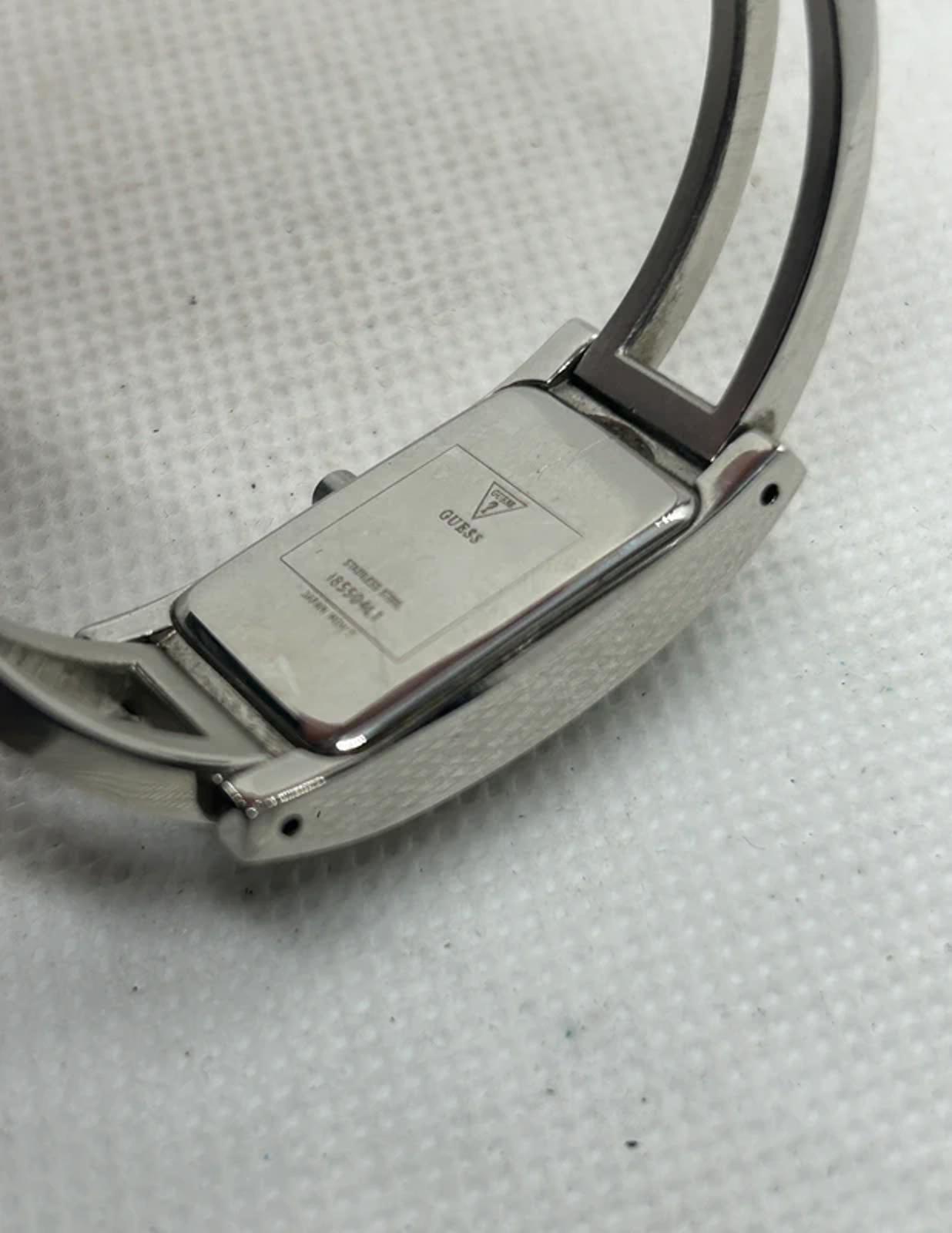 Lovely Ladies GUESS silver diamanté watch bangle with box and papers