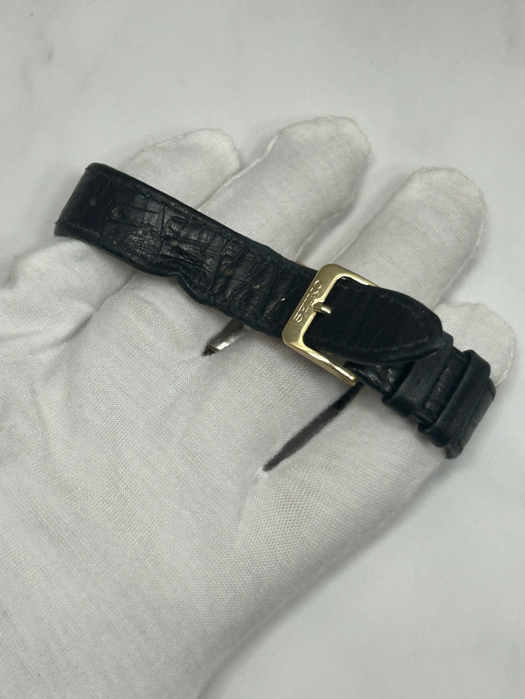 Vintage Seiko gold case tank watch white dial black strap