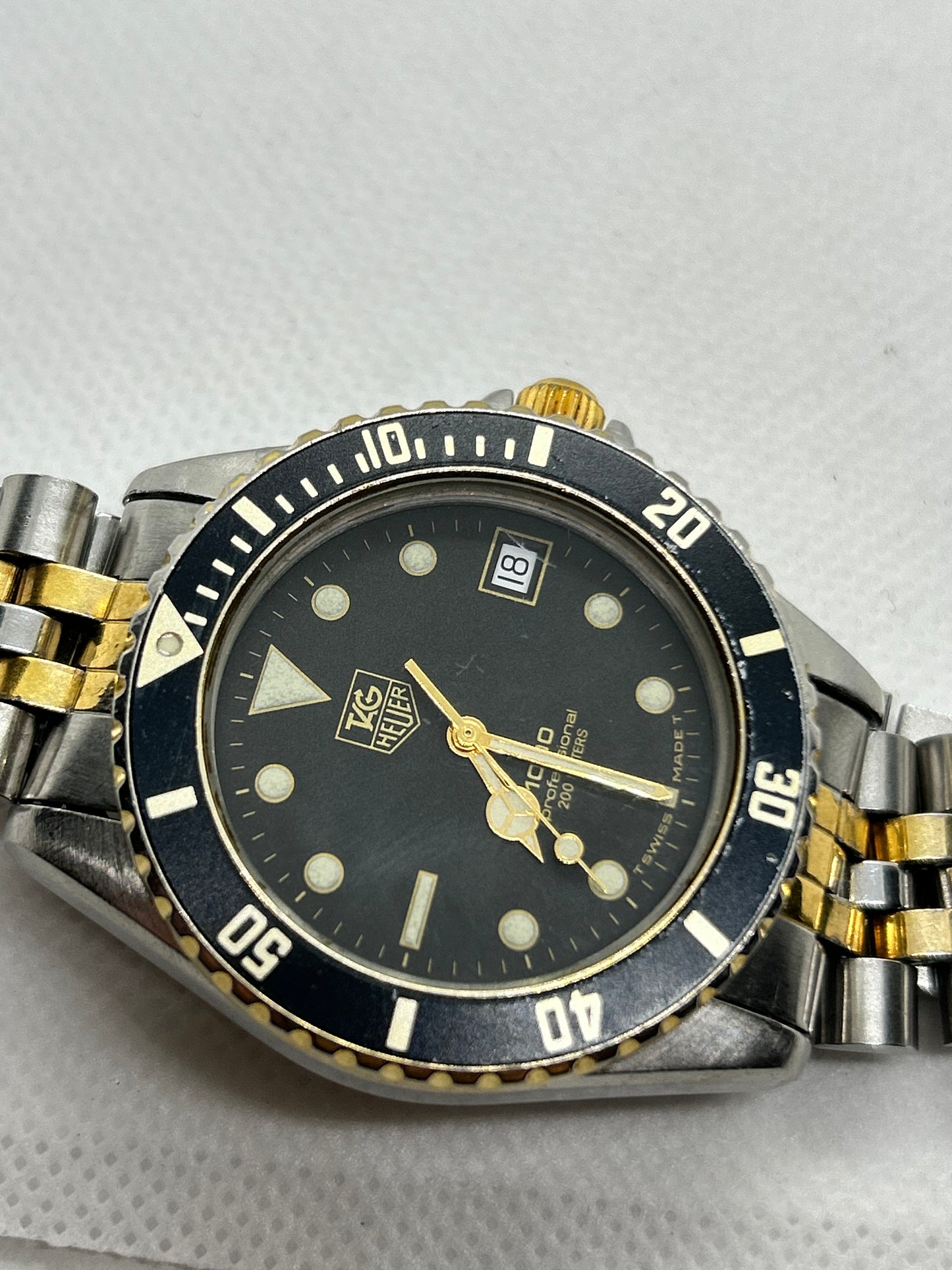 Tag Heuer 1000 professional vintage quartz watch black and gold