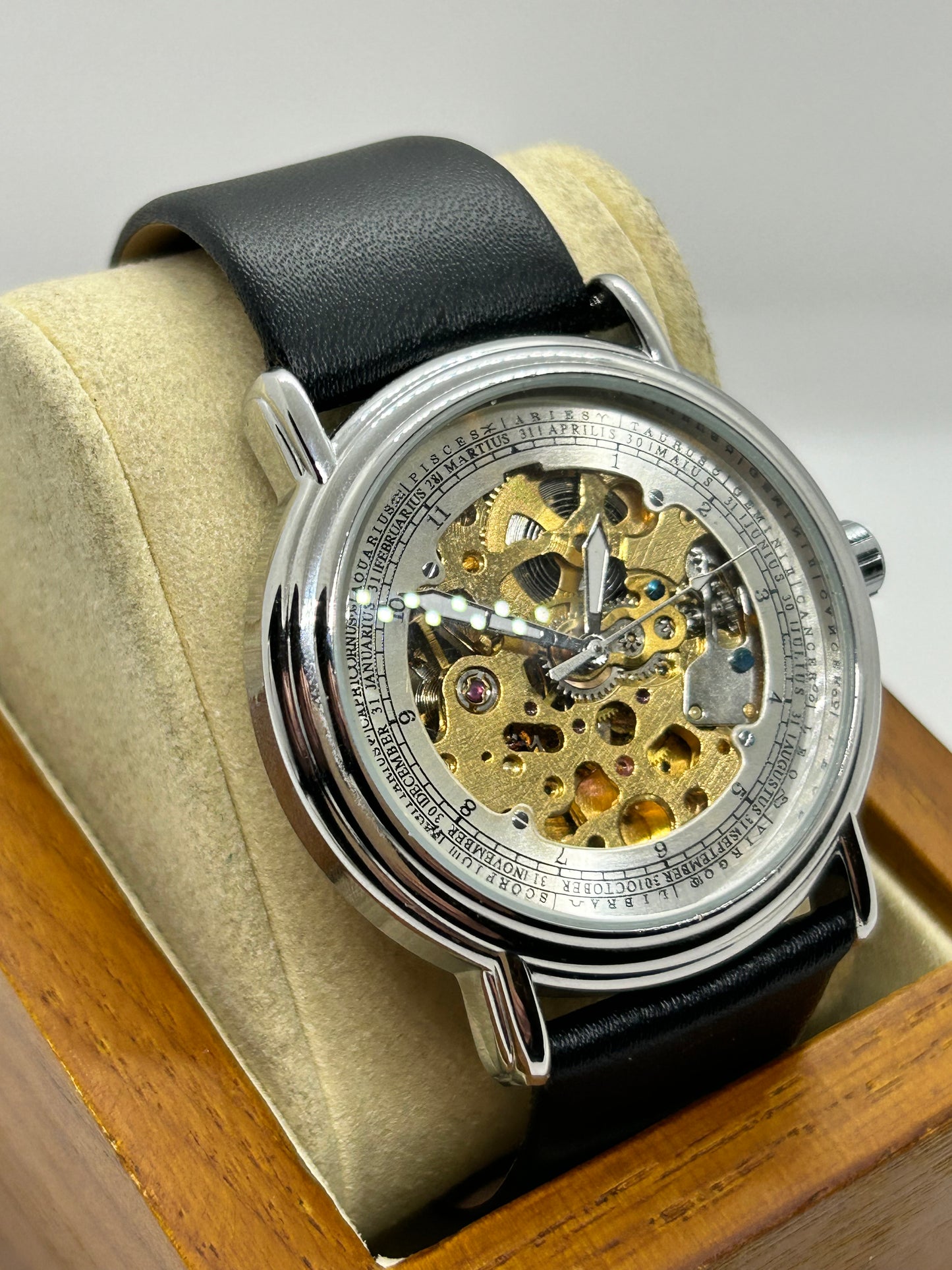 Automatic gents watch with skeleton dial