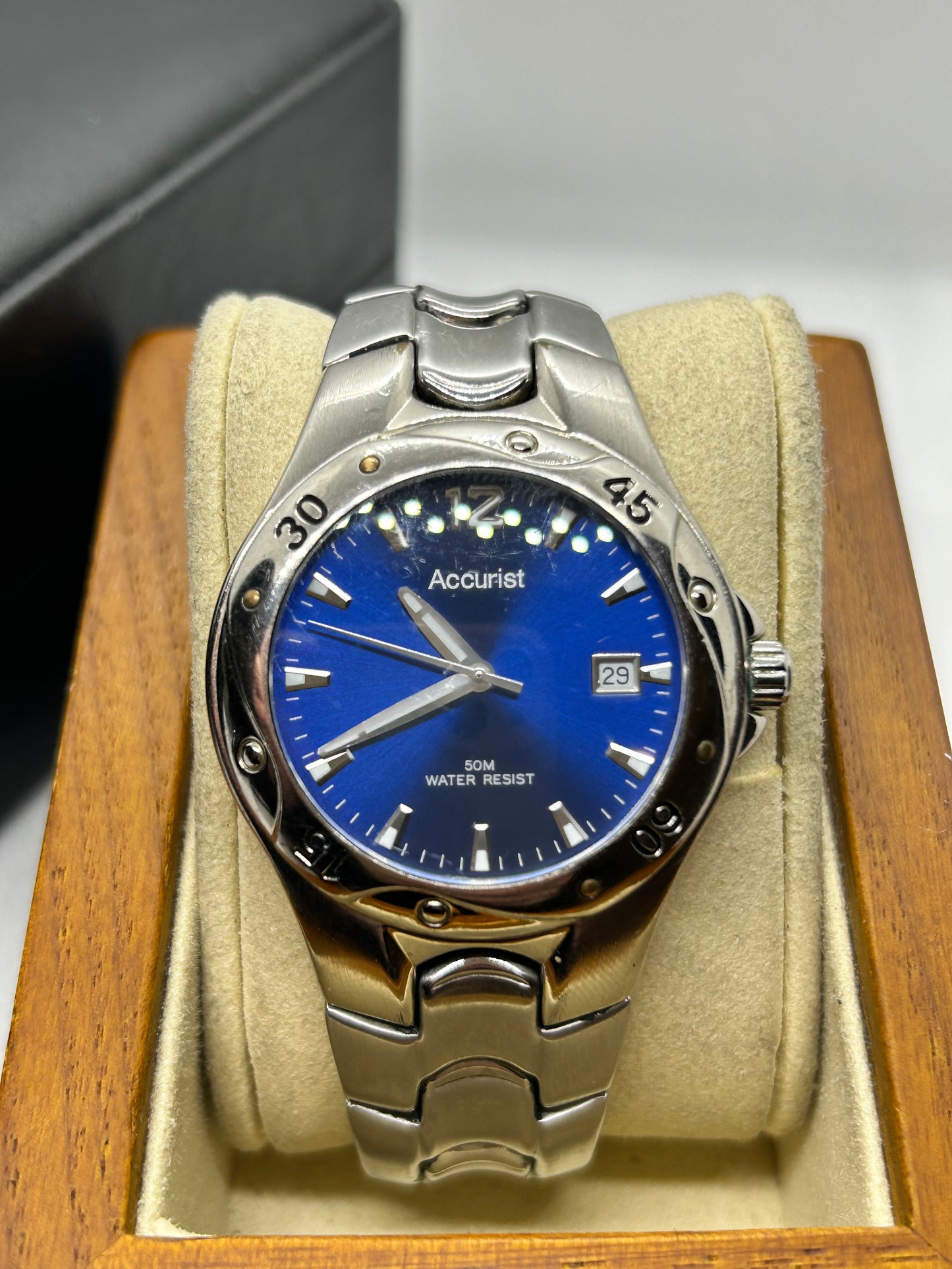 Accurist quartz watch silver case blue dial with date function, with box