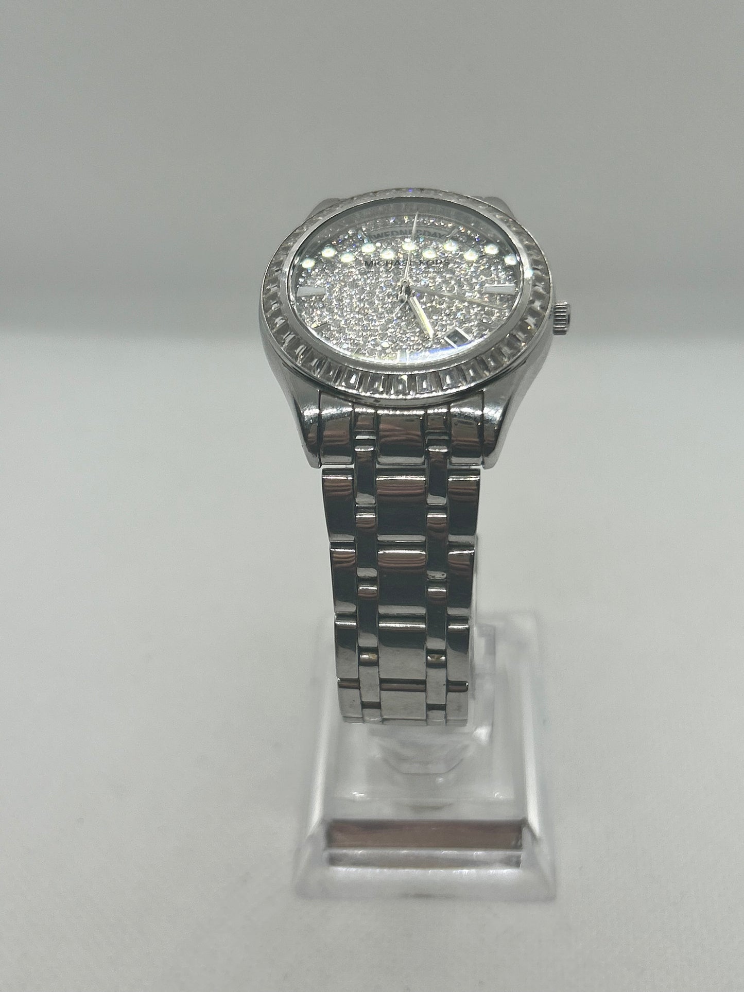 Michael Kors ladies quartz watch “diamond” dial day date