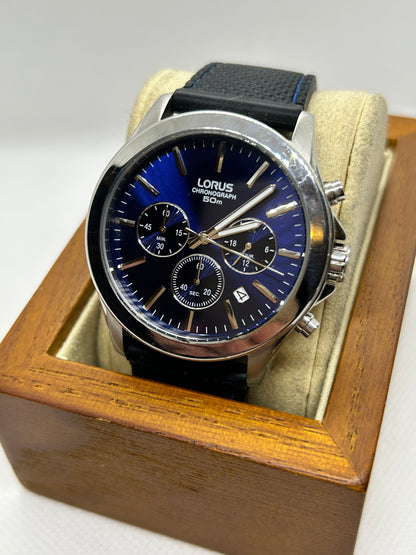 Lorus quartz Chronograph watch blue dial and date function