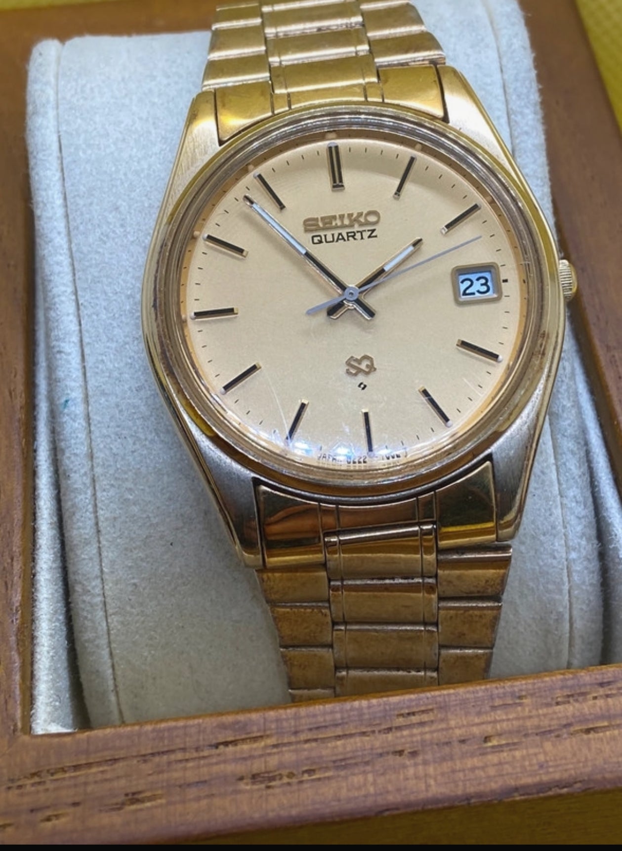 Seiko SQ quartz watch all gold with presidential style bracelet and date function