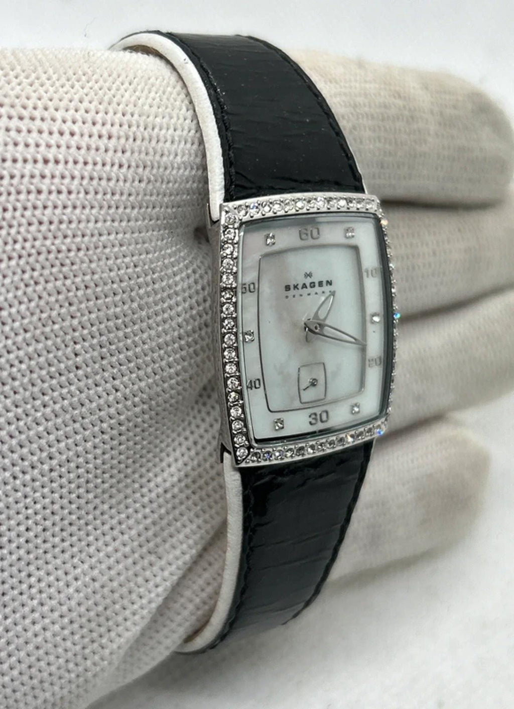 Lovely ladies Skagen watch mother of pearl dial diamantés with black strap