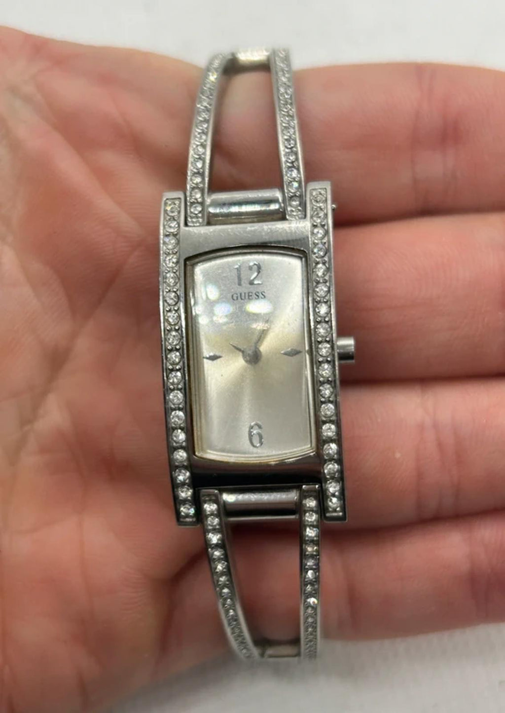 Lovely Ladies GUESS silver diamanté watch bangle with box and papers